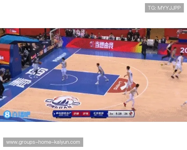 阿卡正手“炸裂球”直挂底线