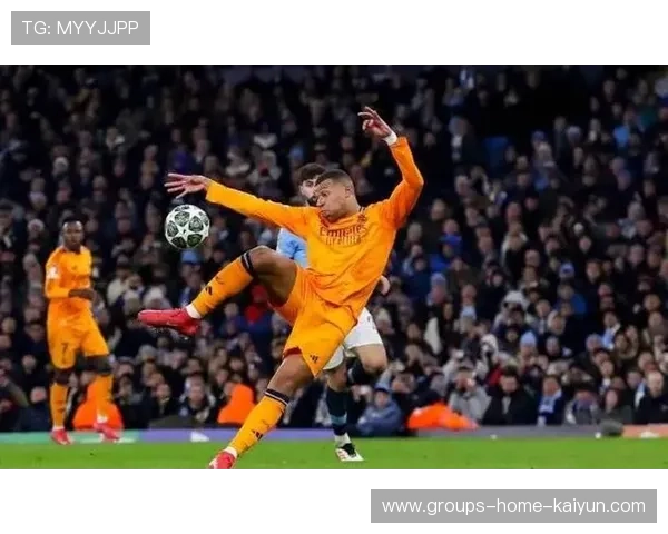 姆巴佩凌空抽射破门，巴黎强势无比